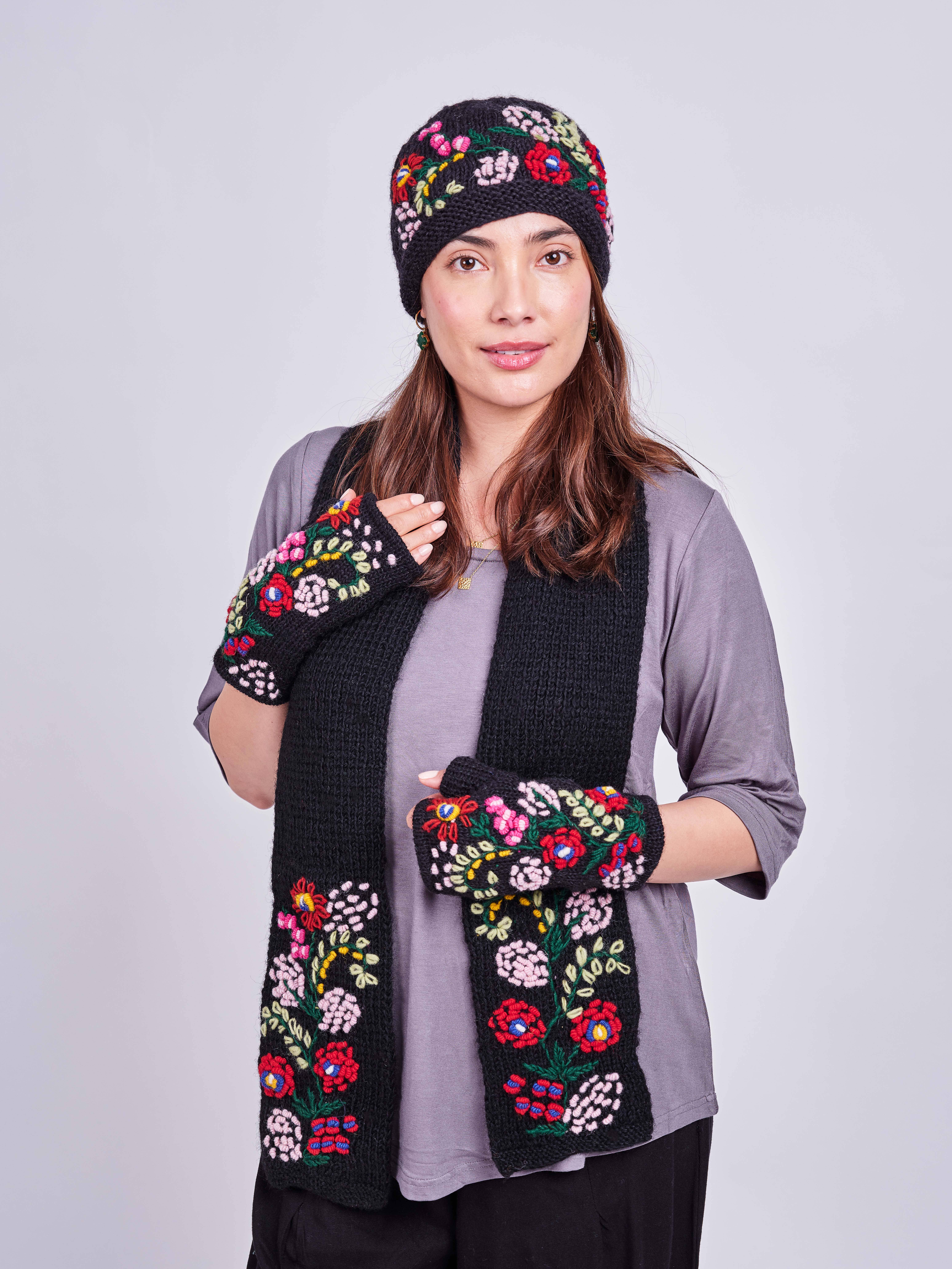 Windhorse Trading Inc – Großhandel Beanie – Damen – Florale Bestickte Familie_ 721