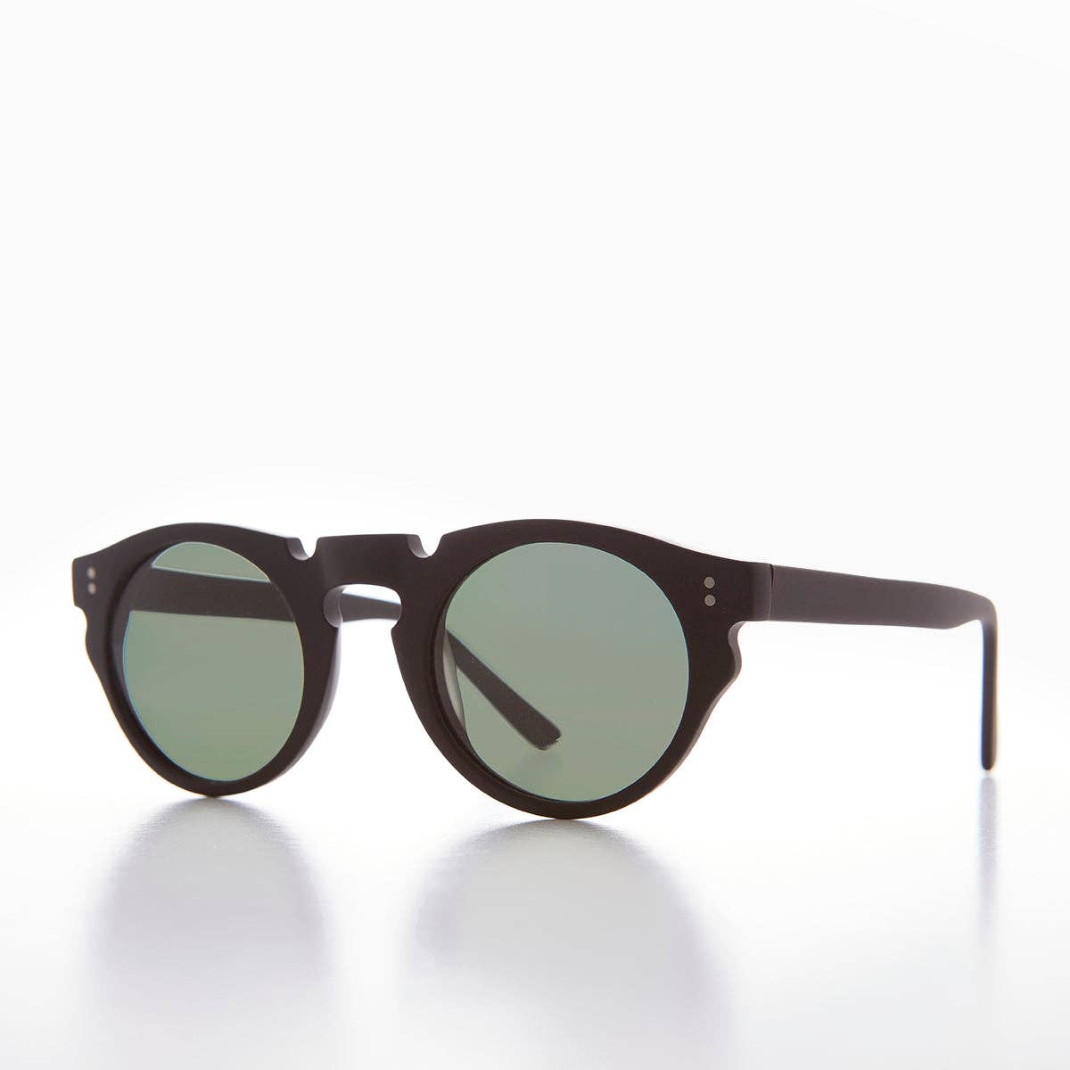 SPARE-SPECS, LLC - Wholesale Sunglasses - Unisex - Polarized Round Edge Sunglass - Tisch3