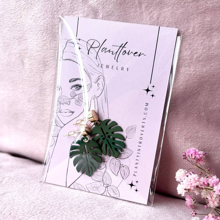 plantyintroverts - Wholesale Dangle Earrings - Green Monstera leaf earrings in gold, natural jewelry6