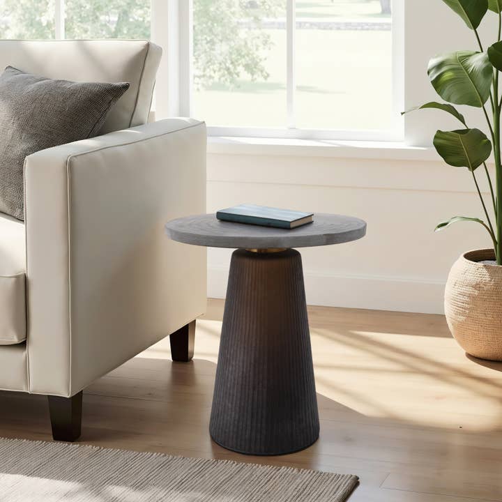 Tavolino - Vetro Marrone Fumè Rotondo con Base in Ottone, 18 pollici. per la vendita all'ingrosso da parte di Sagebrook Home