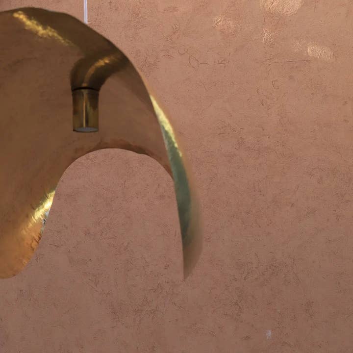 Néda - Wholesale Chandelier/Hanging Light - Lotus Leaf Brass Pendant "NOOR" - Smooth7