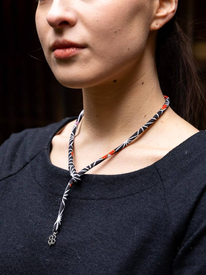 Kimono Stoff SACHI Halskette & Armband -ASANOHA Schwarz für den Großhandel von KOTO