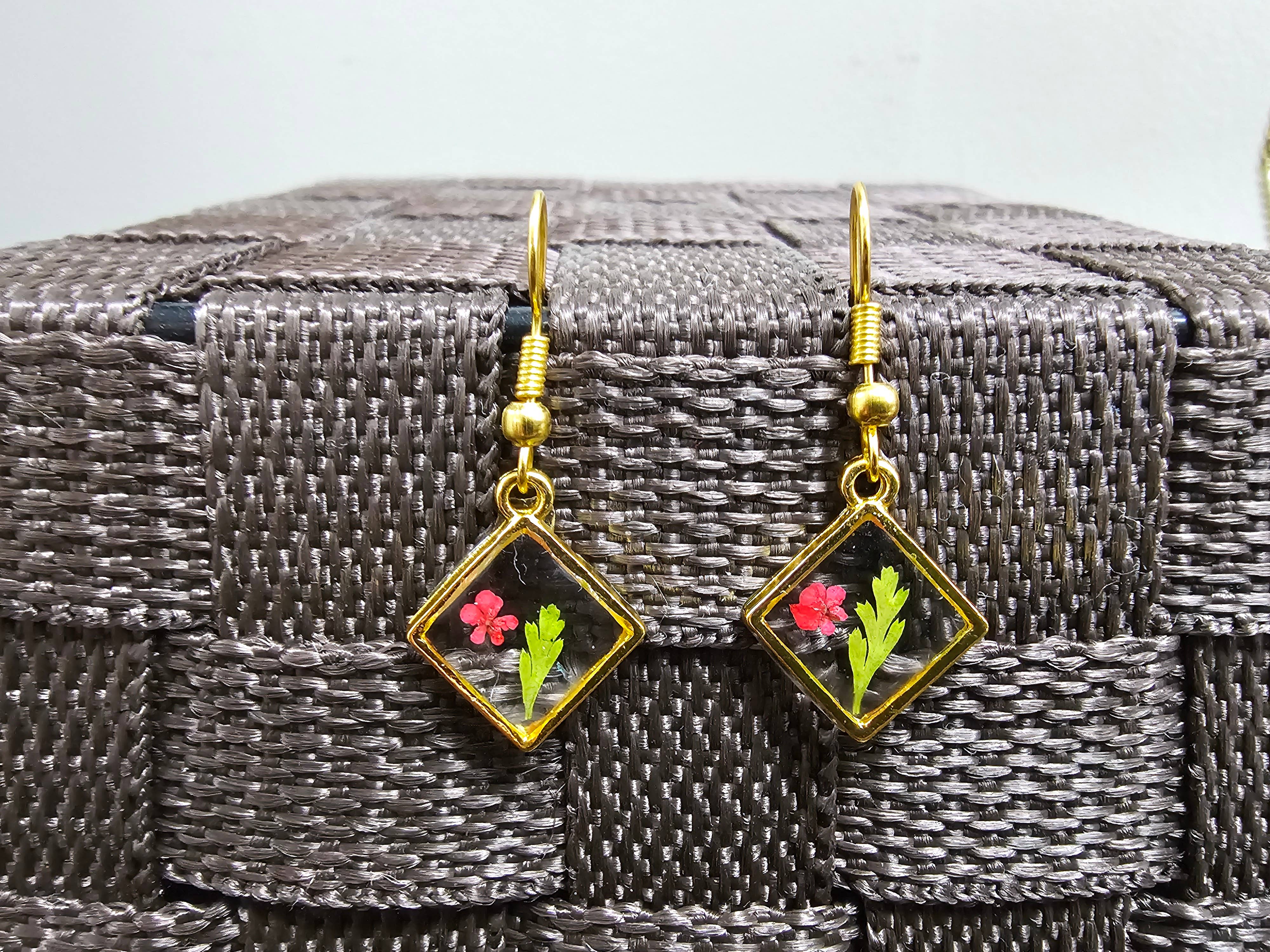 Survivors Alliance for Growth and Employment - Wholesale Dangle Earrings - Red Flower and Leaf Earrings (Diamond Gold)1