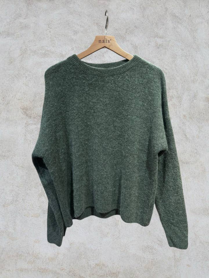 NAÏS PARIS - Wholesale Knit Sweater - Women's - Round neck long sleeve sweater in 30% superfine alpaca9