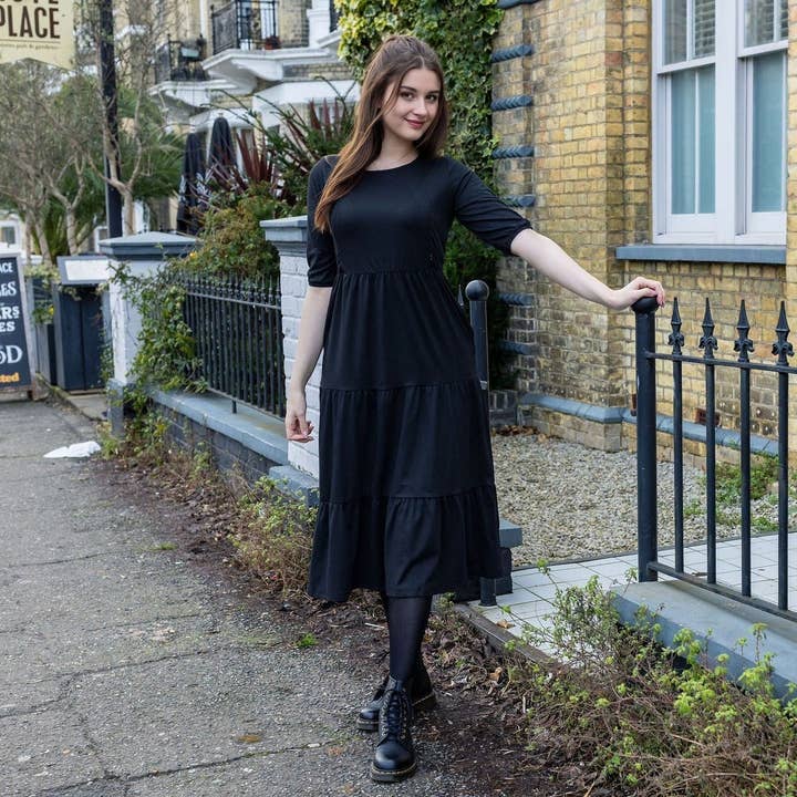 O Vestido de Amamentação Midi - Beth Algodão Preto por atacado de Stylish Collective