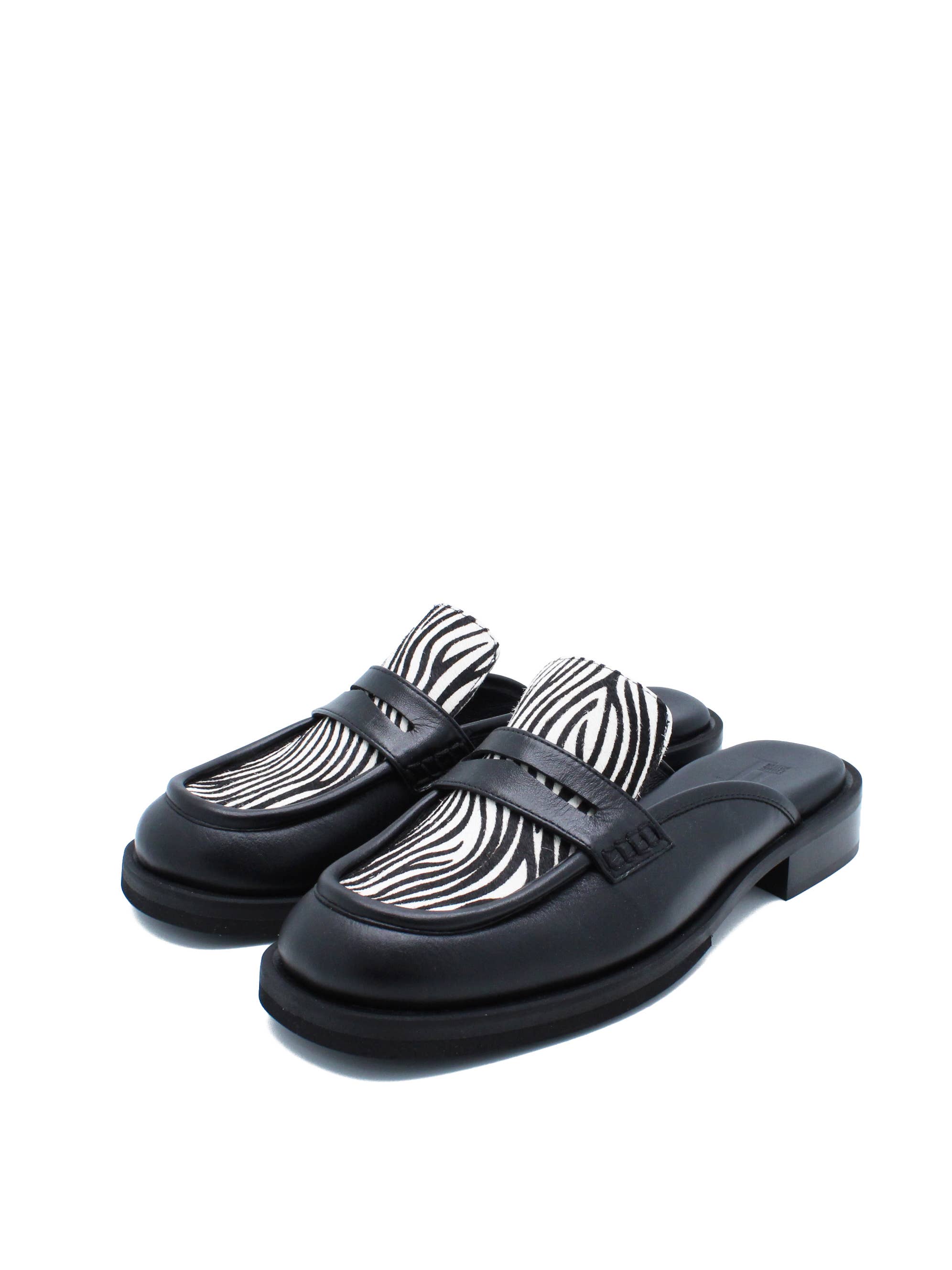 JJ HEITOR SHOES – Engroshandel Tøfler - Dame – CHICAGO SORT ZEBRA MULE2