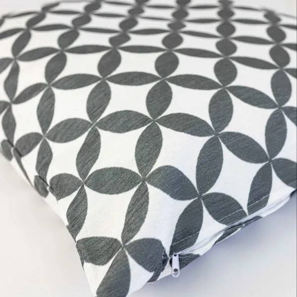 Chenille kussenhoes Valenta - Sterren grijs voor wholesale door Superkussens