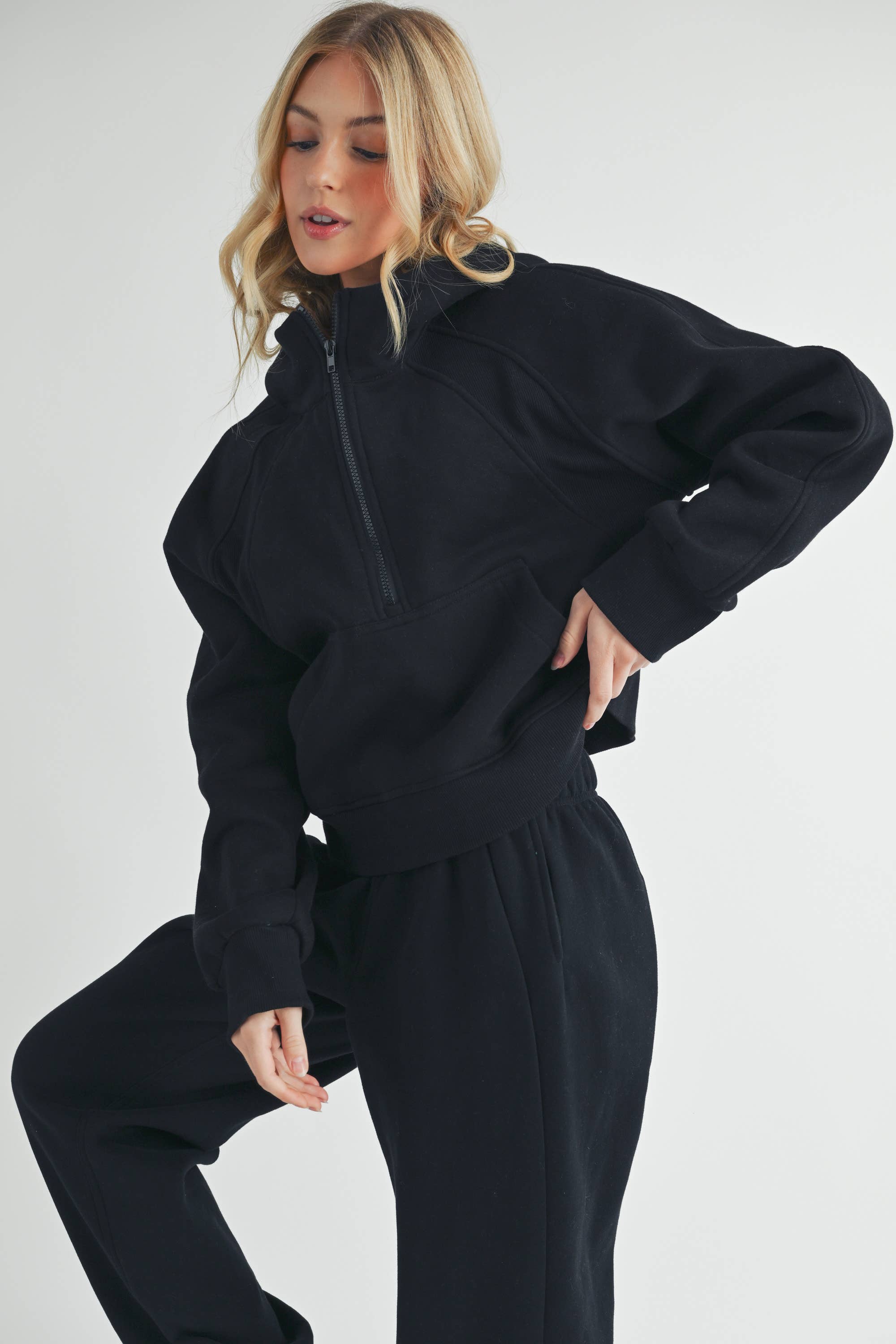 AEMI + CO – wholesale Hoodie – Women's – *SMALL ONLY* 946CK Drea Half-Zip Hoodie4