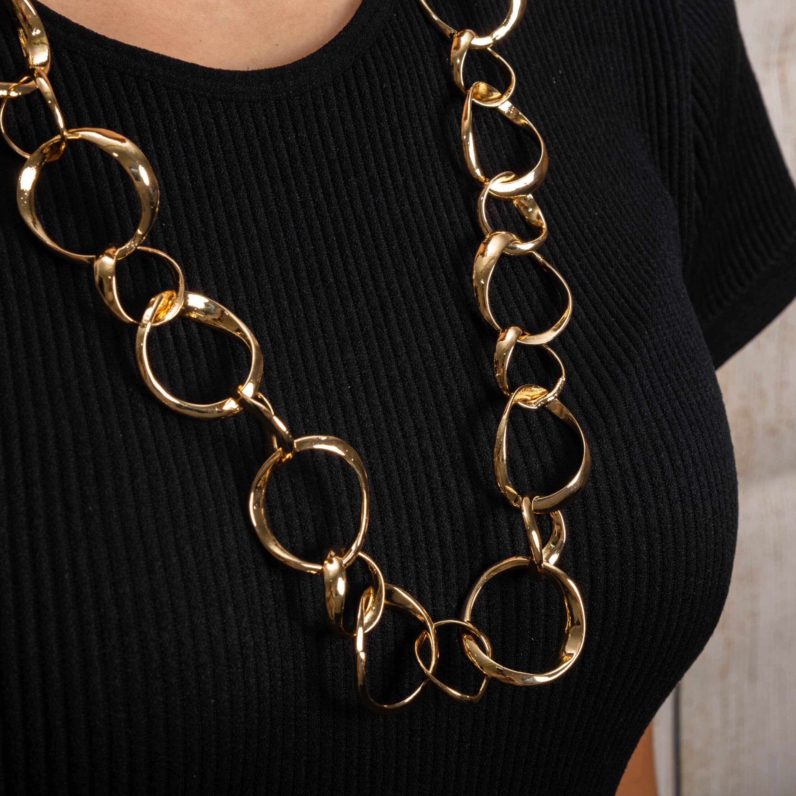 Jess & Lou – Großhandel Gliederhalskette – Chunky Statement Goldkette NK364G1