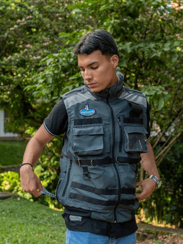 AkraCreations - Wholesale Outerwear Vest - Unisex - Dog Training Vest Without Liner2