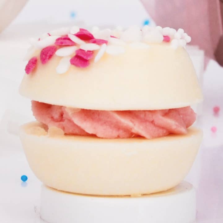 Bade Donut Candy Love - plejende badeprodukt / badepraliné for engroshandel hos BadeFee