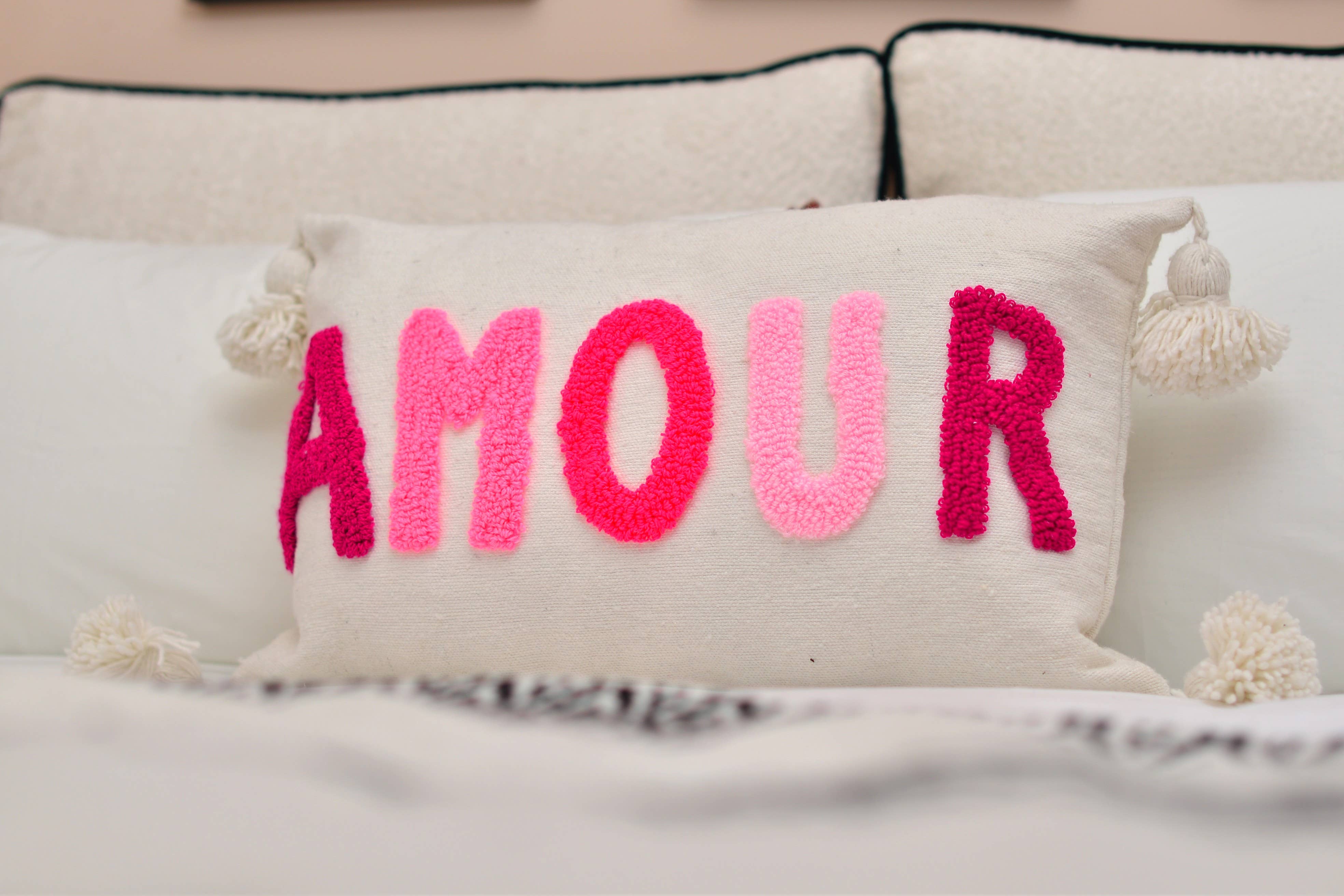romeda - Wholesale Throw Pillow Cover - Handmade pink LOVE personalized cotton cushion5