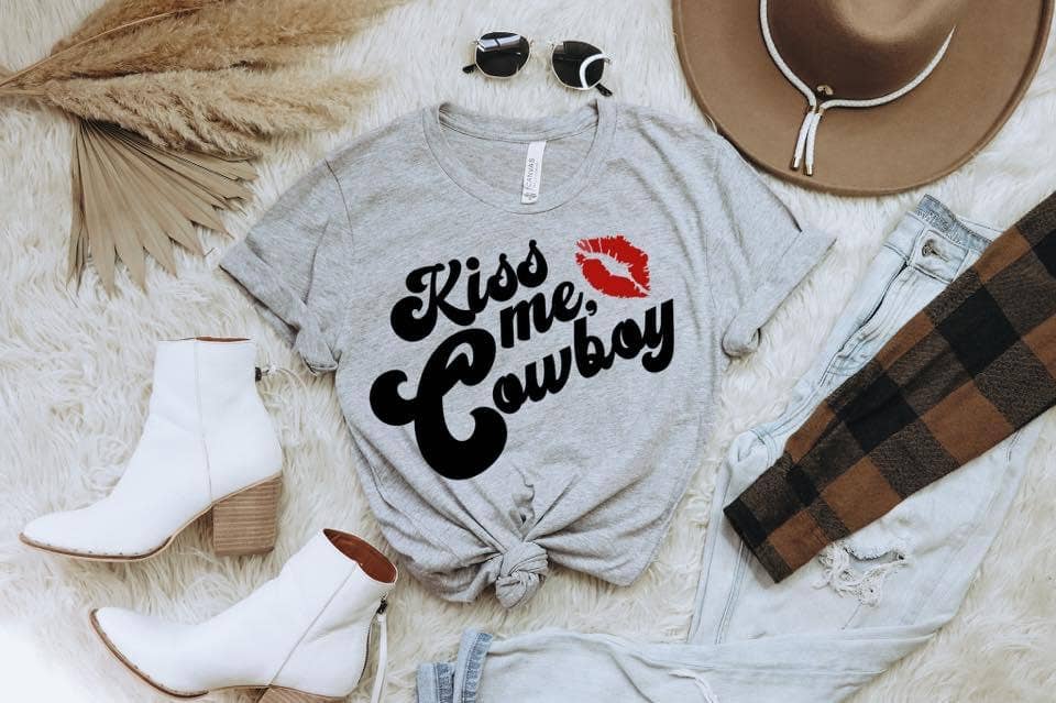 Buckin Barn Wholesale - Vente T-shirt sérigraphié – femme - Embrasse-moi,0