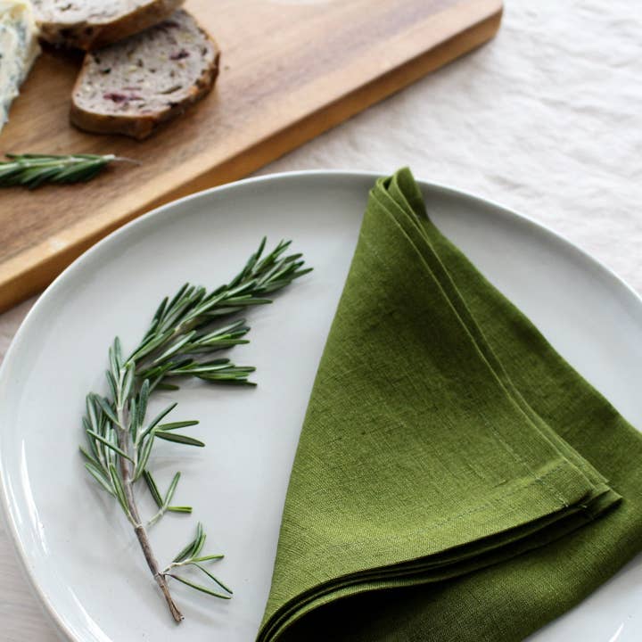 My Kitchen Linens - Wholesale Dinner & Cloth Napkin - Forest Green Linen Napkins - Set of 4