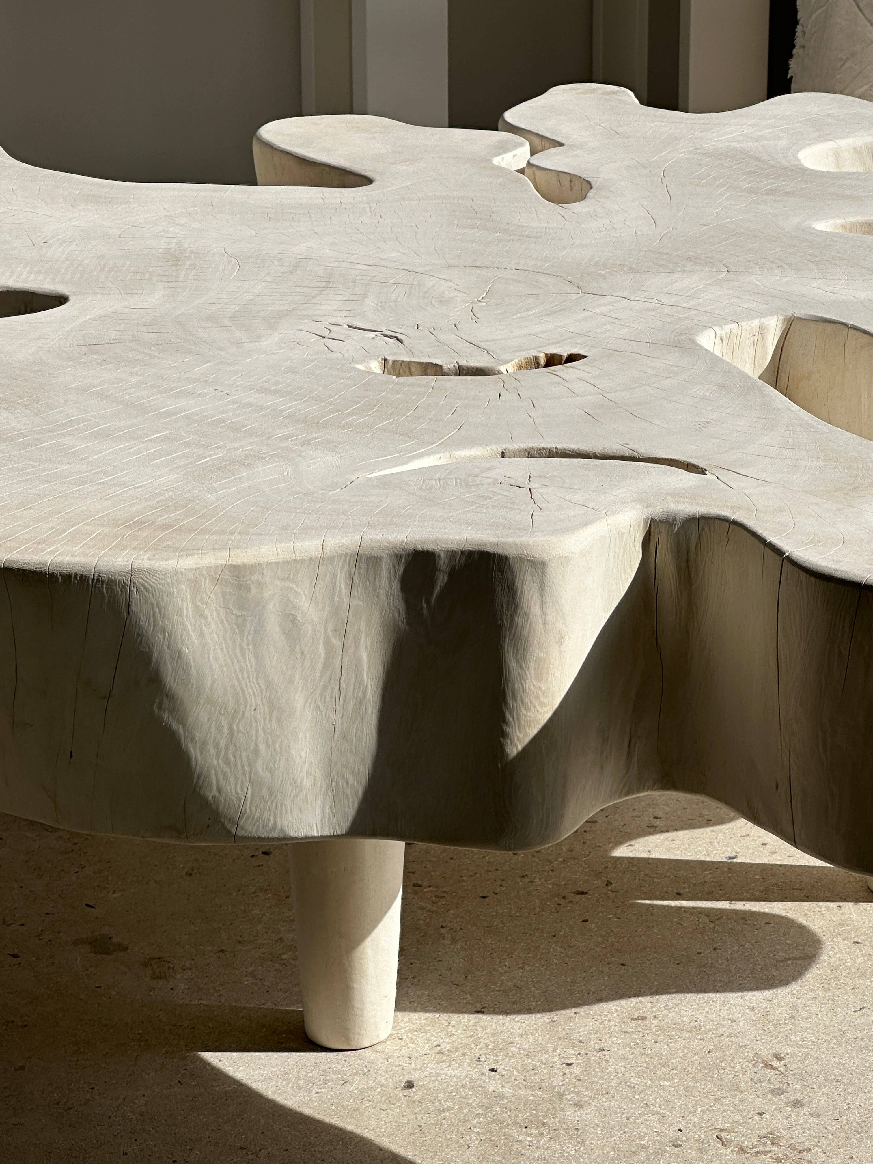 Office Objets - Wholesale Coffee Table - Very large coffee table in bleached mango wood with organic top D:140cm21