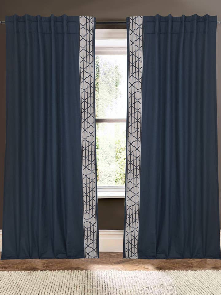 Rideau en mélange de lin et coton Ombre Carbone Bleu 108" pour la vente par Creative Threads, Inc.