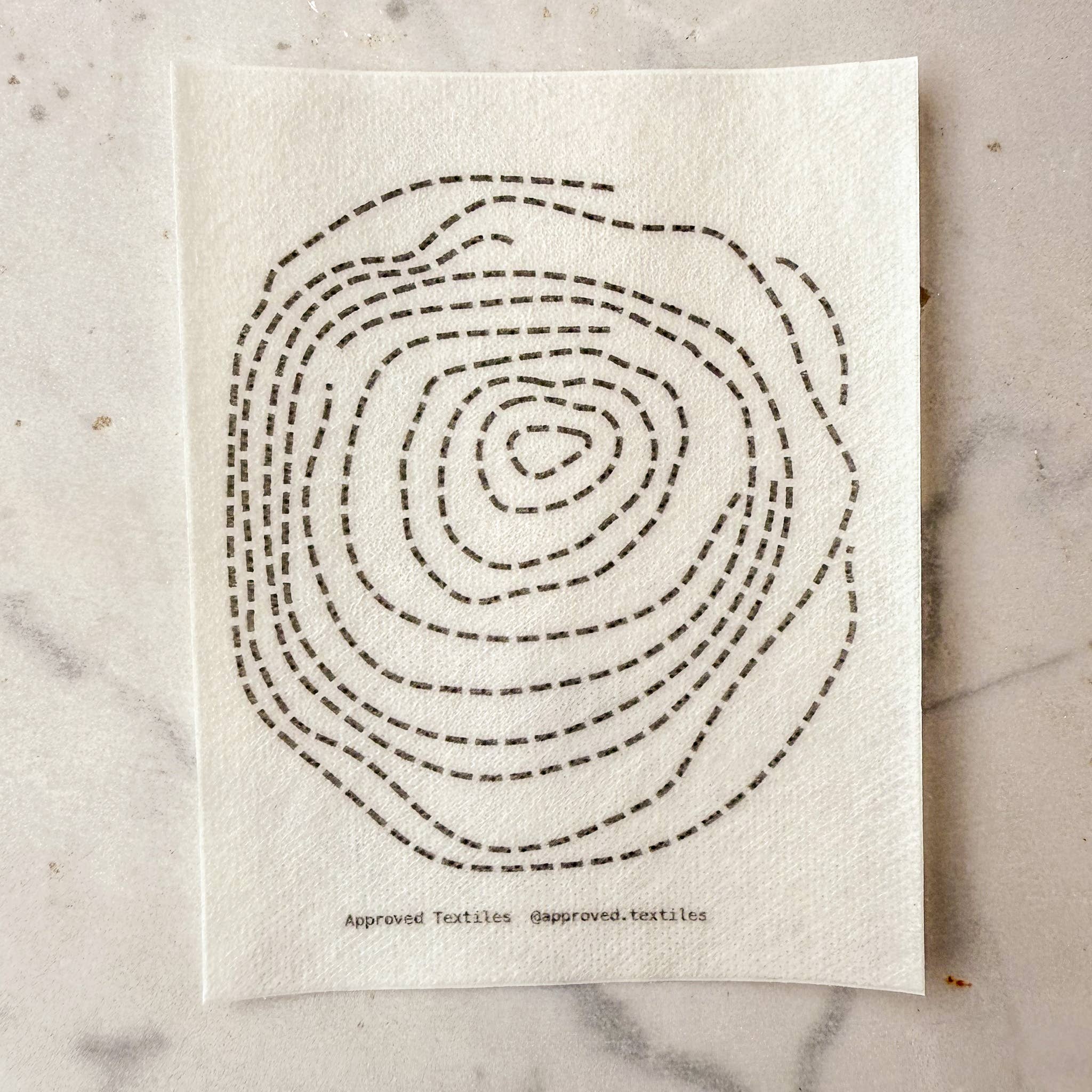 Approved Textiles – Engroshandel DIY-sysæt – Eva Hesse i Oberlin: Reparation + Udsmykningsoverførsel3