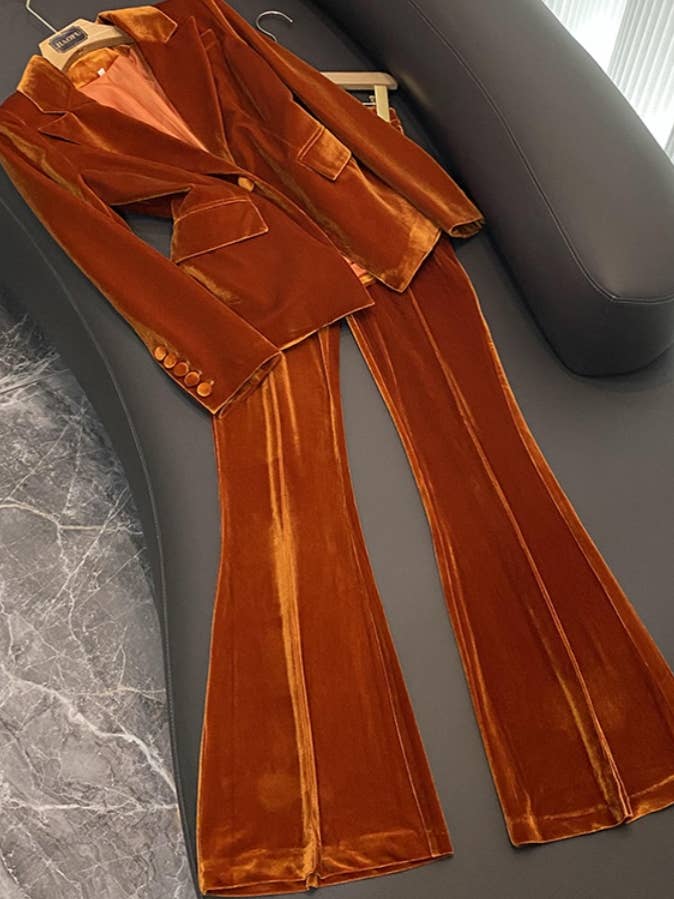 Velvet Single-Button Blazer – Elegant Women’s Office Suit
for wholesale by Fiona Secret Closet