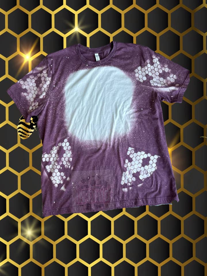 T-shirt blanc blanchi Honeycomb pour la vente par Roots.In.Ohio