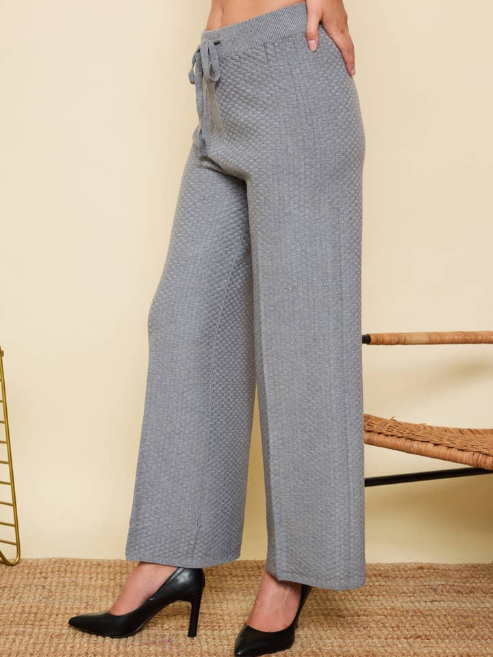 Acacia Paris - Wholesale Pants - Women's - Women's pants with jogging style - 3416