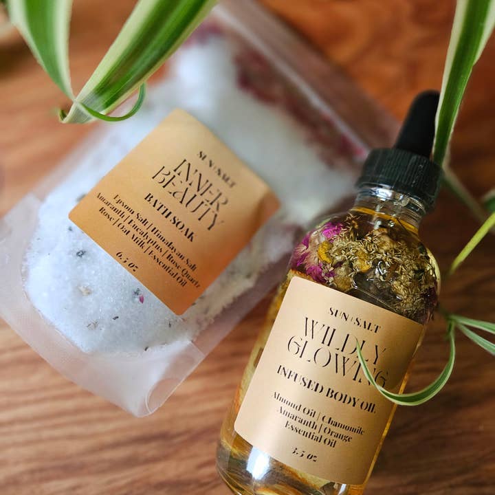 Lux&Lou - Wholesale Bath & Body Set - Me Time Mother's Day Gift Set - Infused Body Oil & Bath Soak