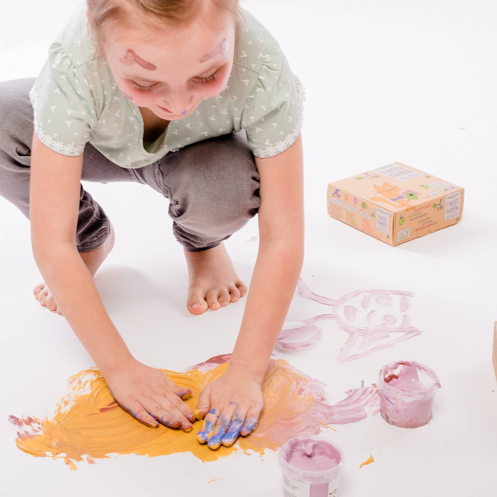 NEOGRÜN - Wholesale Finger Paint - Organic vegan finger paints set of 4 “Luka”6