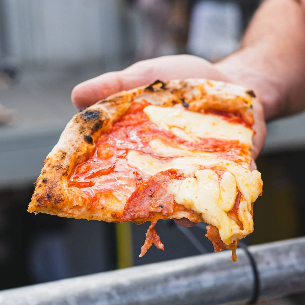 JD’s Hot Honey - Wholesale Honey - JD's Hot Honey Original - 1 Litre big boi bottle3