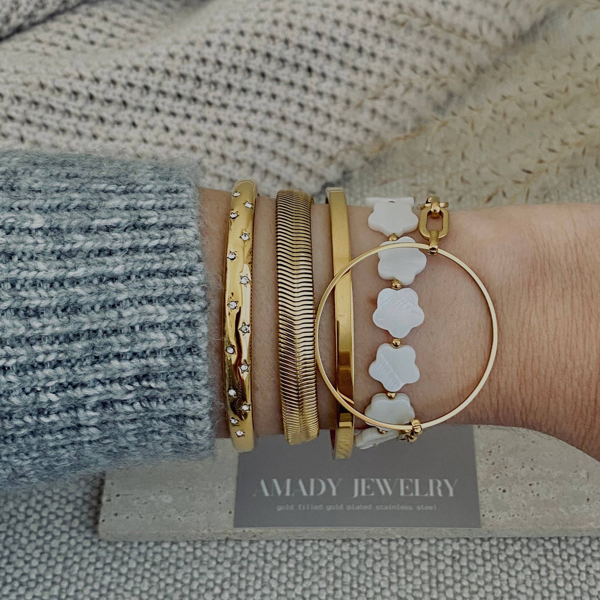 Amady Jewelry - Wholesale Beaded Bracelet - Flower Clover Shell Pearl Bracelet layering bracelet4