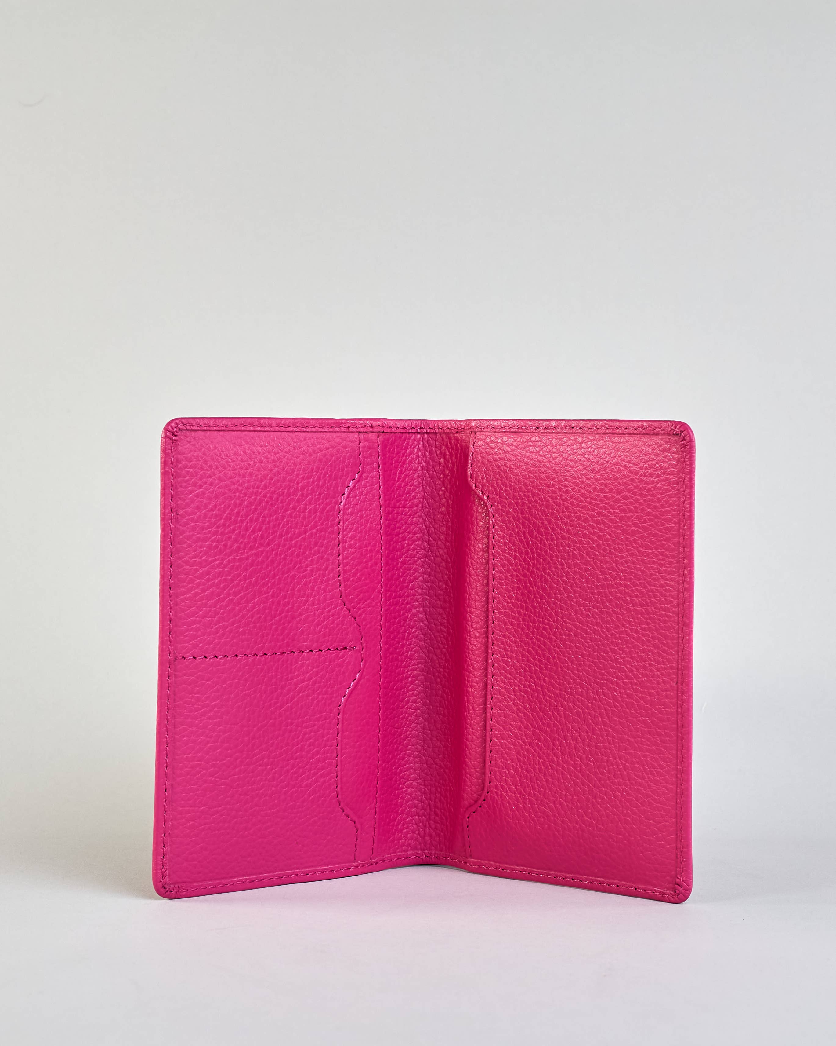 Herzilein-Wien GmbH - Wholesale Passport Case - Women's - Passhülle Leder 32