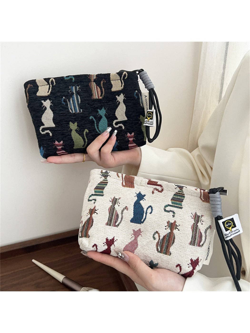 Funkyrel® Atzbranding Limited – wholesale Make-up/cosmetic bag – Cosbai – Cat Print Mini Canvas Makeup & Travel Bag4