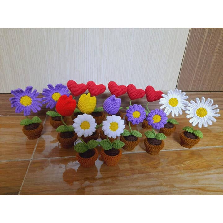 TOMOPOD LLC - Wholesale Artificial flowers - Mini Crochet Flower Pot, Crochet Sunflower Rose Daisy Plant6