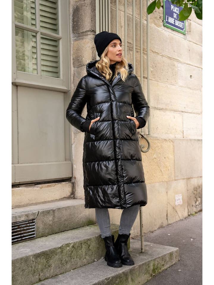 Attrait Paris - Wholesale Puffer Jacket - Women's - Extra long puffer jacket with metallic hood2