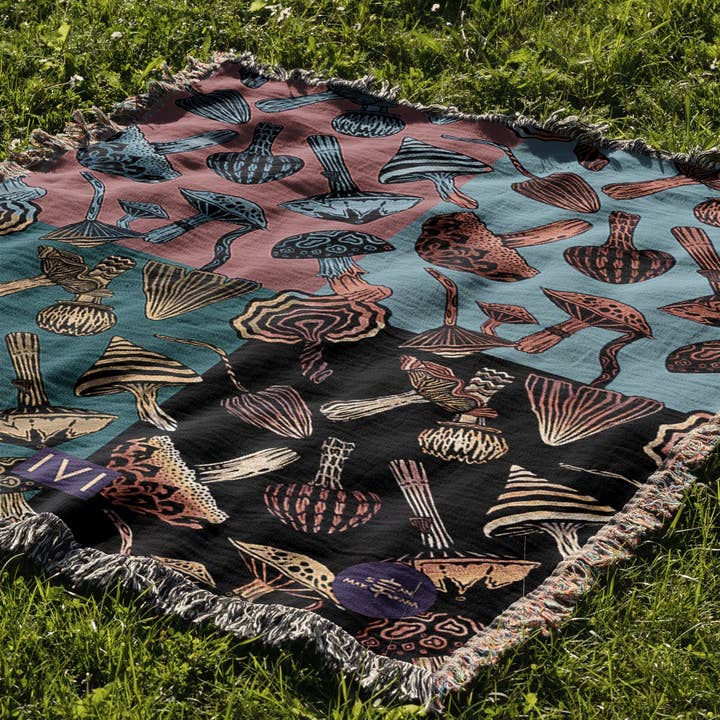Sean Martorana - Wholesale Throw Blanket - IVI - Mushroom Jacquard Woven Blanket - Four Color4