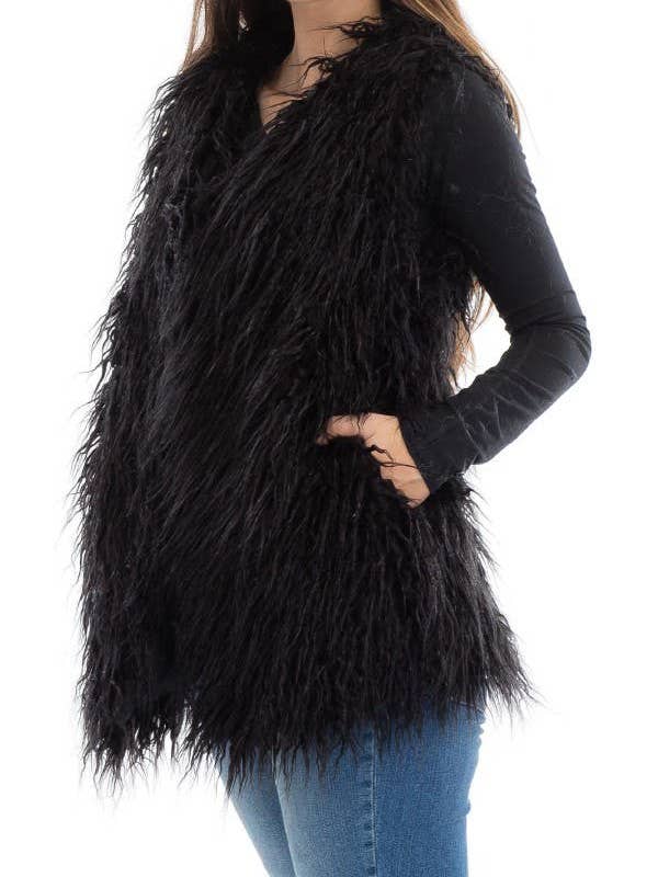 Cap Zone - Wholesale Outerwear Vest - Women's - Shaggy Faux Fur Vest With Hook And Pockets