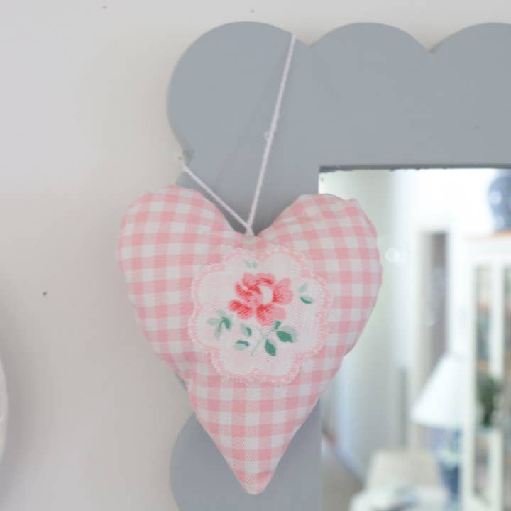 Corazón de tela a cuadros y rosas provenzales, estilo shabby chic para venta al por mayor de Pretty Homestyle