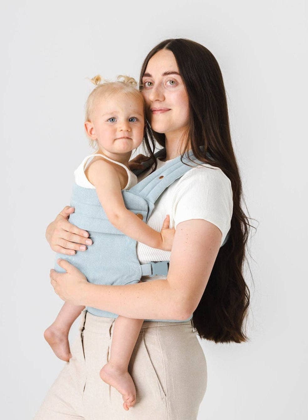 Mabē Baby Carriers - Wholesale Baby Carrier - The Monarch Carrier - Dream Wash Denim