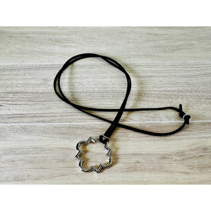 Quatrefoil Clover Pendant Necklace for wholesale by LuvSkyy