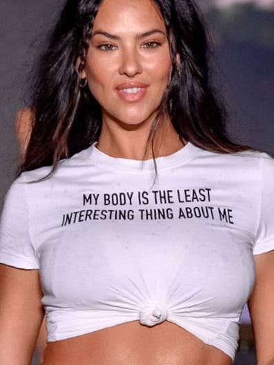 « Mon corps est ce qu'il y a de moins intéressant chez moi » pour la vente par Gabriela Pires