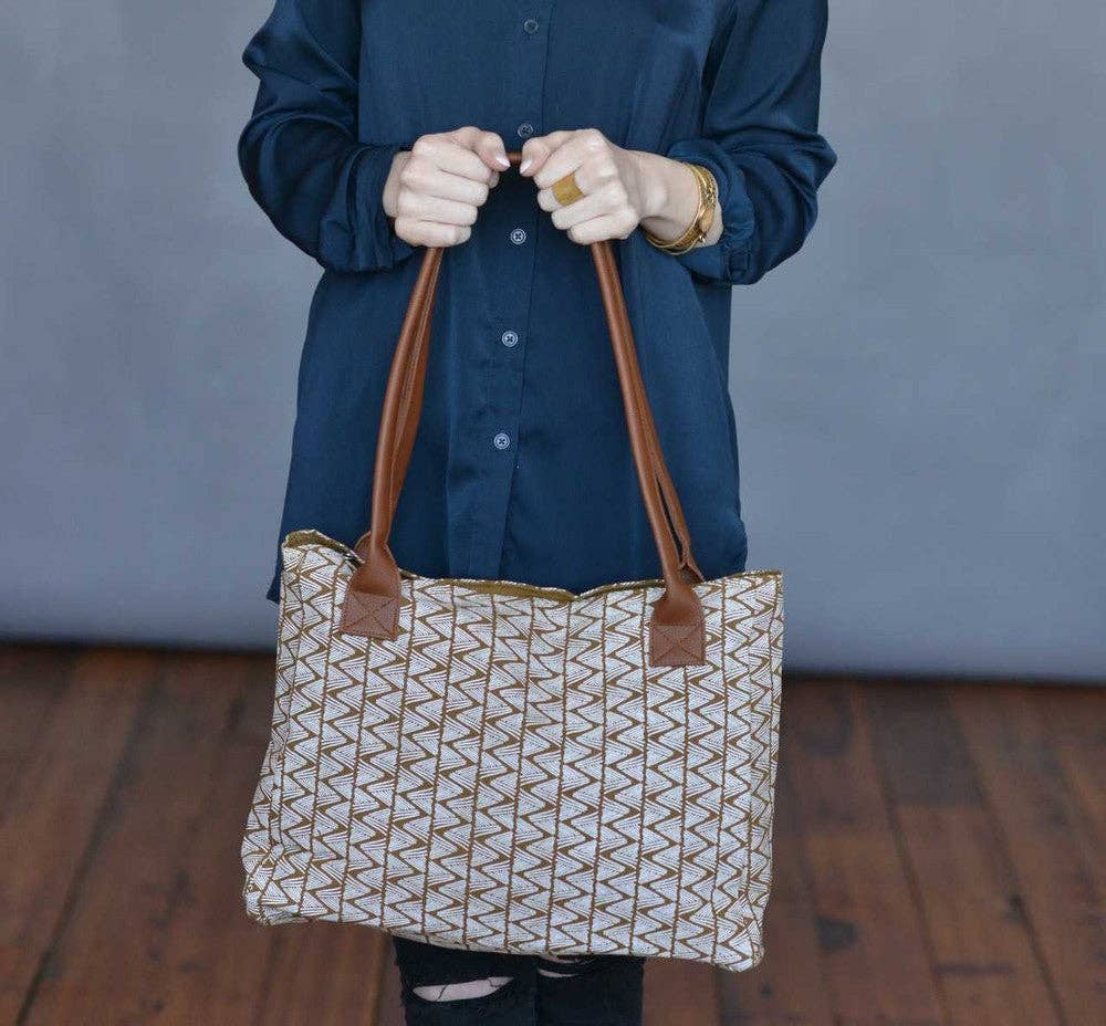 Fair Anita - Wholesale Tote Bag - Women's - Mountain Paths Purse - Gold2