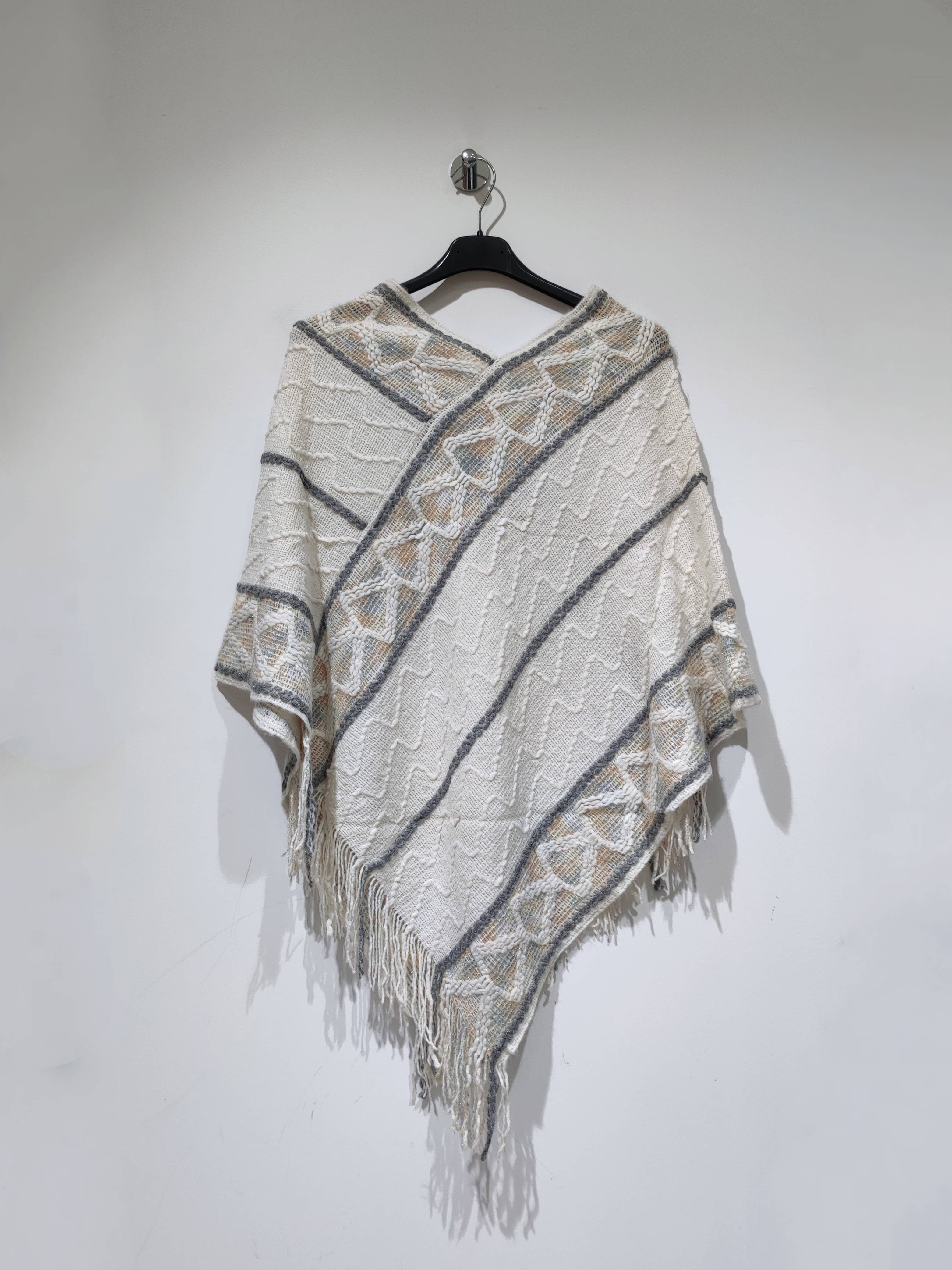 Pomelo paris - Wholesale Poncho - Women's - CINY CAP 006 - Pack of 5 PCS3