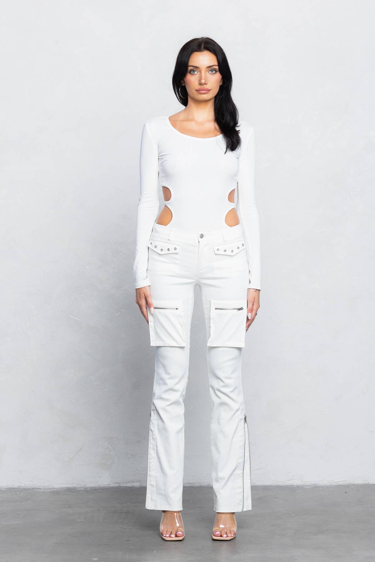 No Vacancy - Wholesale Bodysuit - Women's - Cut out back side long sleeves bodysuit4