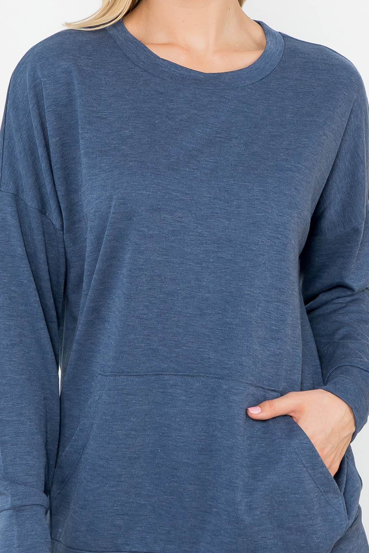 You & Me - Wholesale Tuniek - Dames - YMT20011V-BADSTOF TOP MET LANGE MOUWEN EN KANGOEROEZAK46