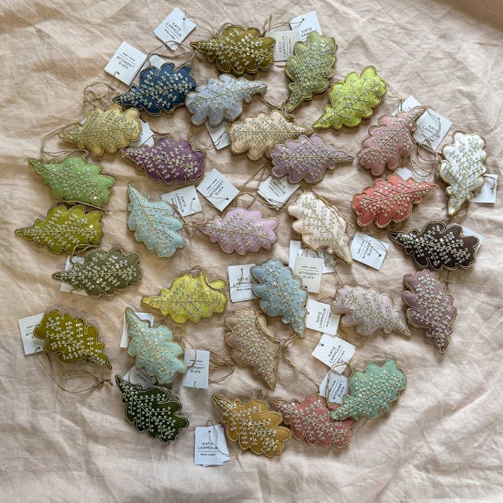 30pcs Mixed Multicolour Assortment Oak Leaf for wholesale by Katie Larmour Linen