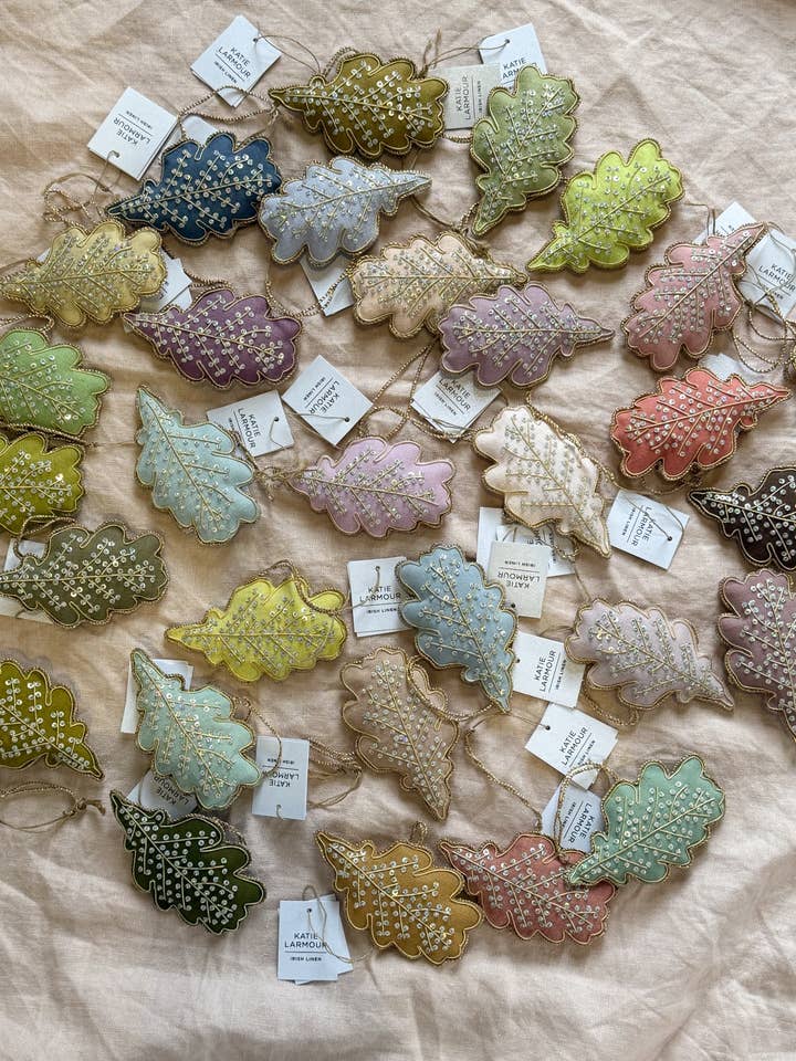 30pcs Mixed Multicolour Assortment Oak Leaf for wholesale by Katie Larmour Linen
