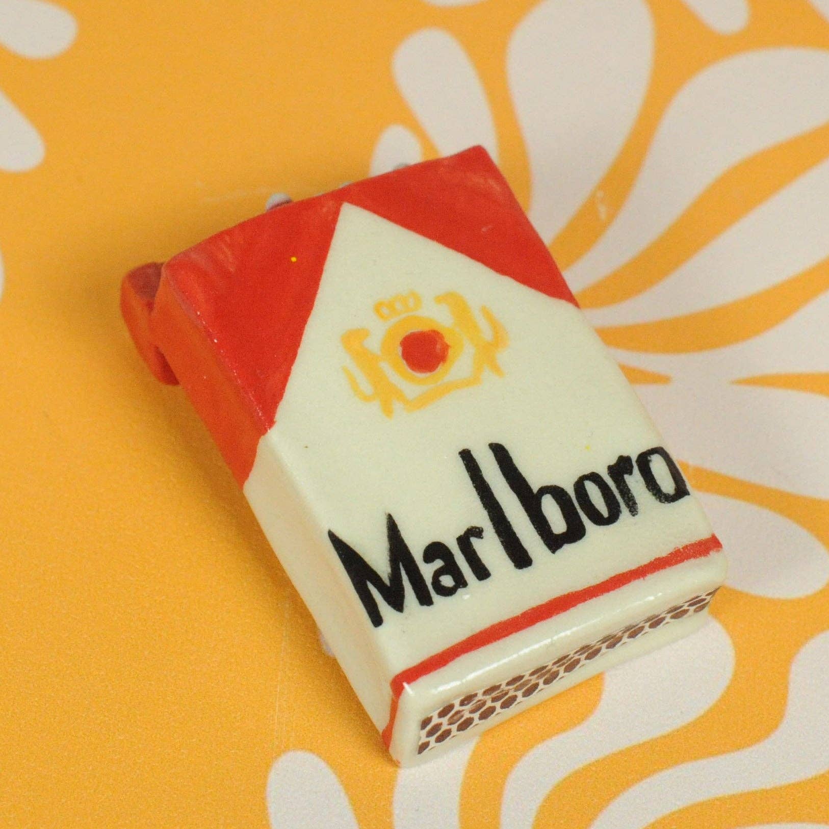 Rosehound Apparel - Wholesale Match Holder - Ceramic Matchbox -  Marlboro Reds 1