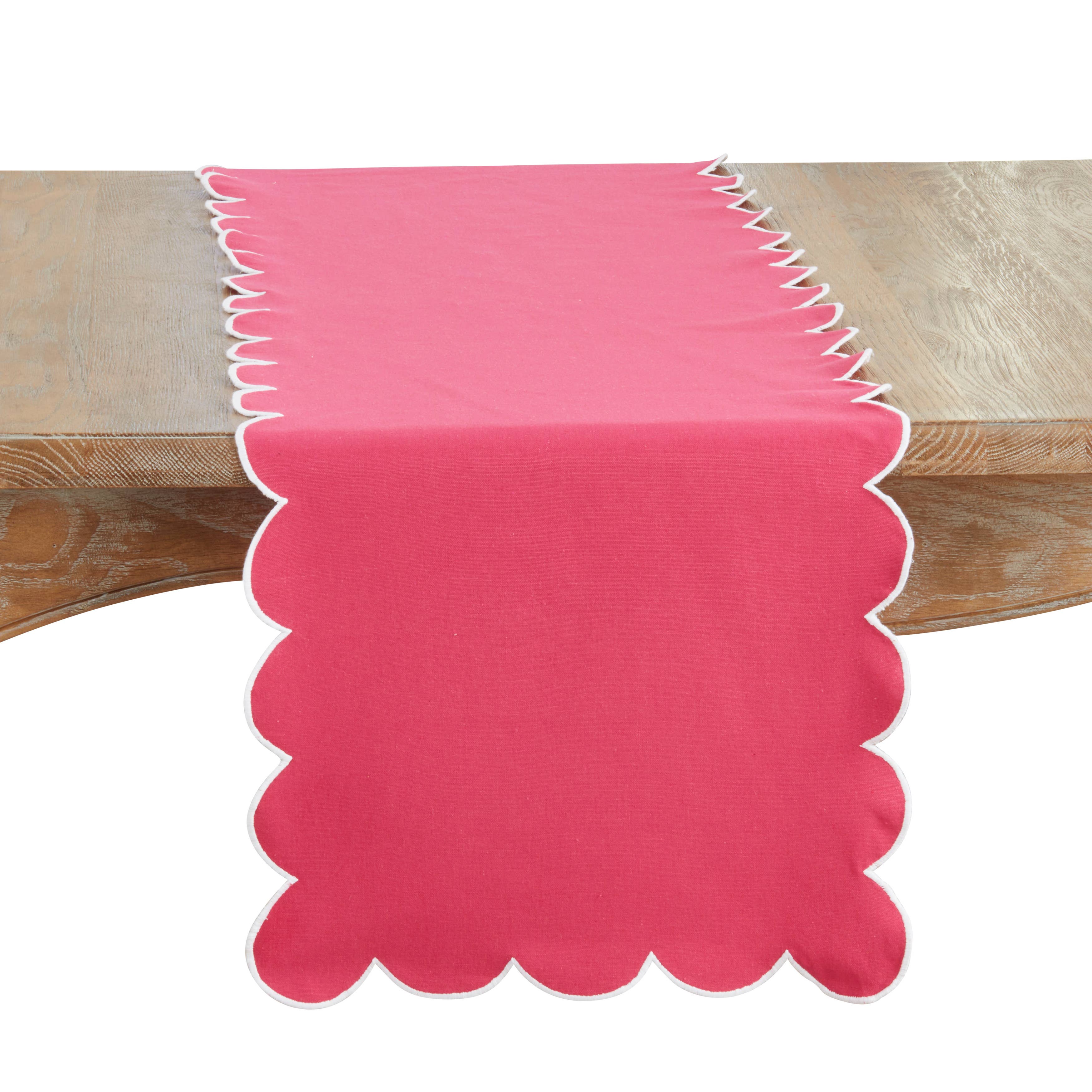 Saro Lifestyle - Wholesale Table Runner - Cotton Scalloped Table Runner2
