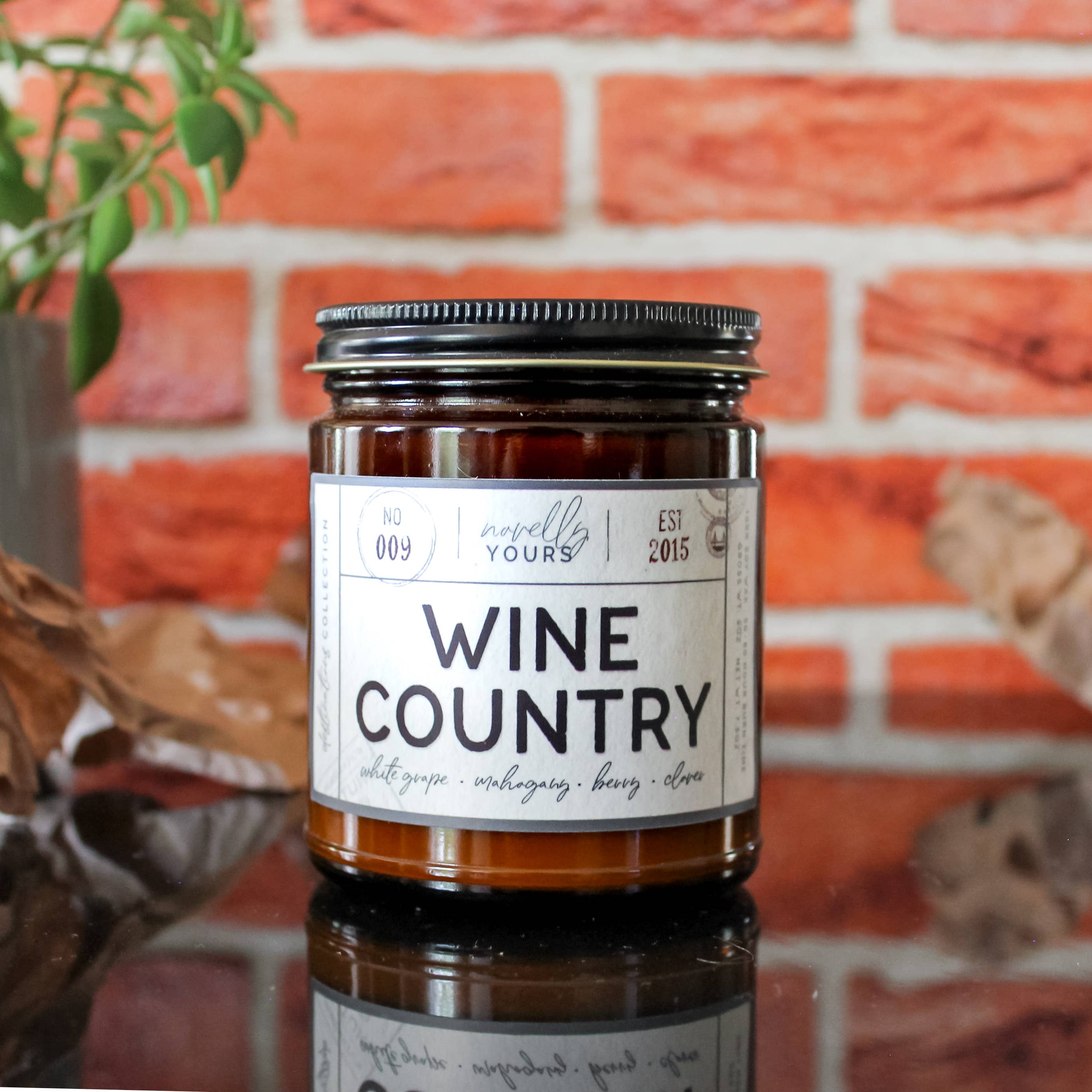 Novelly Yours - Vente Bougie en bocal - Bougie Wine Country | Parfum sur le thème des amateurs de vin et des voyages8