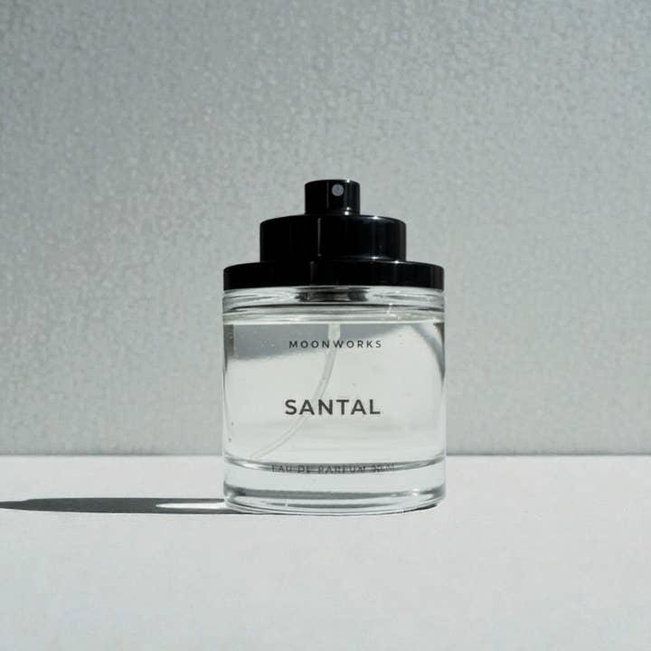 Santal Full Size Lyxparfym Spray Unisex för wholesale av Moon Works