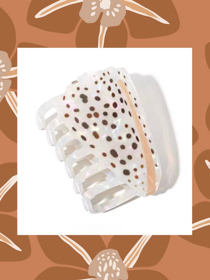 Flea Cone Shell Claw Clip for wholesale by The Coconut Collective