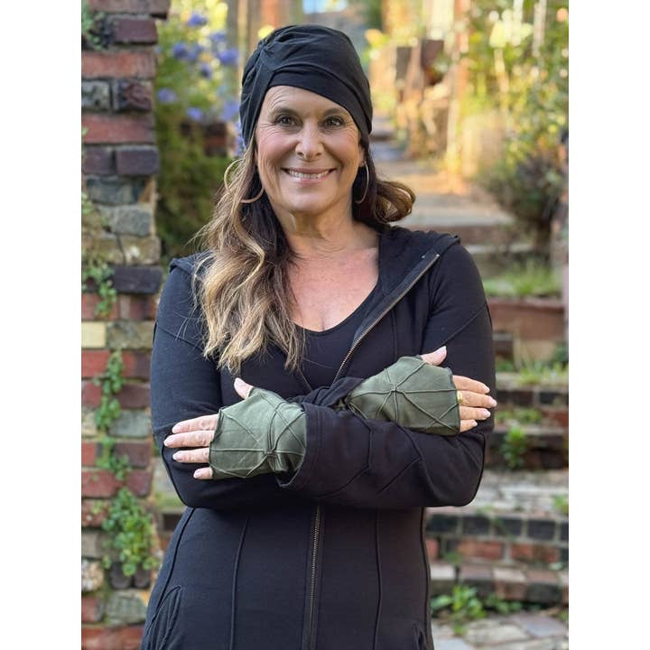 CARAUCCI - Wholesale Gloves - Women's - Bamboo Fleece Texture Fingerless Gloves2